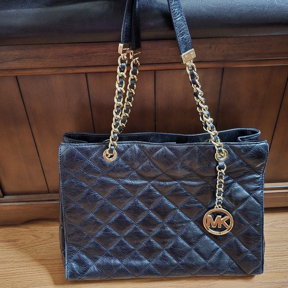 Michael Kors Susannah Large Black Leather Quilted Tote Handbag Gold Hardware